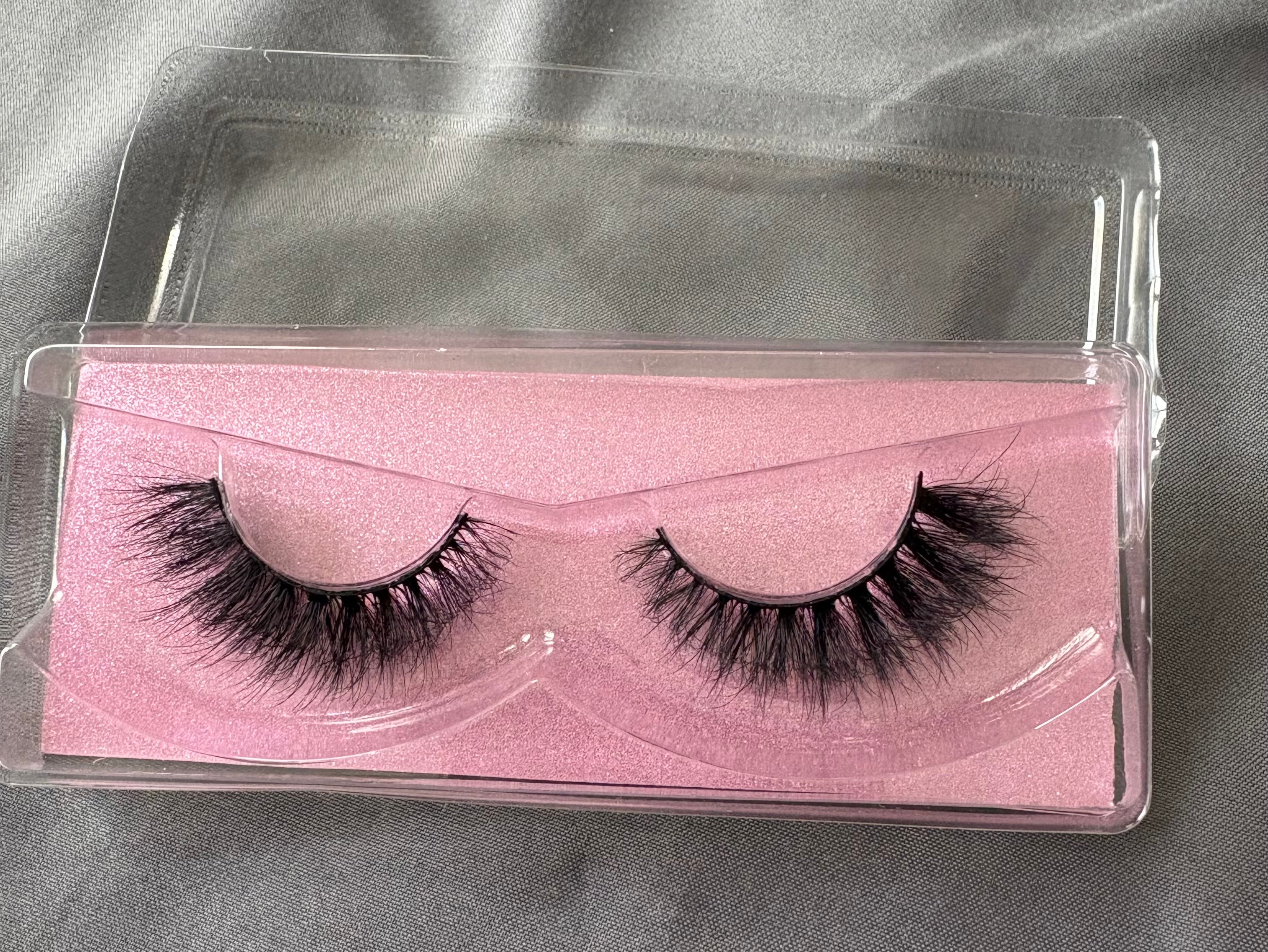 FAUX 3D MINK EYELASHES